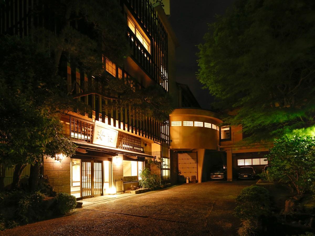 源泉掛け流しの宿albergo湯楽 Югавара Экстерьер фото